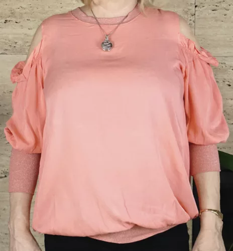 Női felső vállánál kivágott, rózsaszín