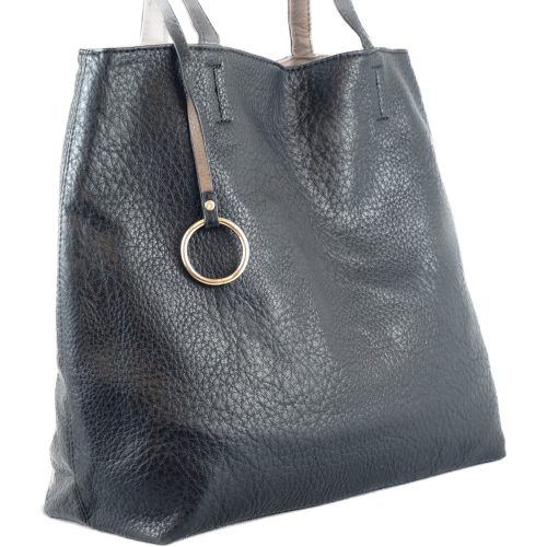 Egyszerű női válltáska karikával, műbőr, fekete