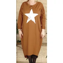 Női hosszú ruha elején csillaggal, barna