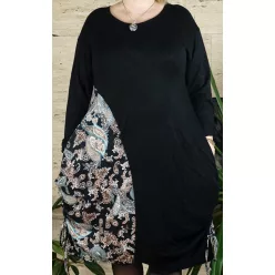 Női hosszú ruha oldalán mintás, fekete