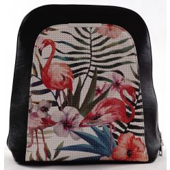 Női hátitáska elején virágmintával, fekete, műbőr