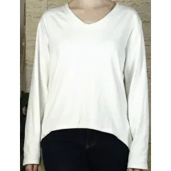 Női hosszított pulóver, puha anyagból, fehér