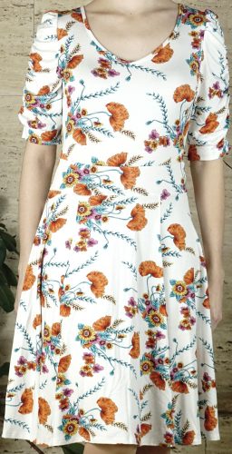 Női lenge ruha virágmintával, fehér